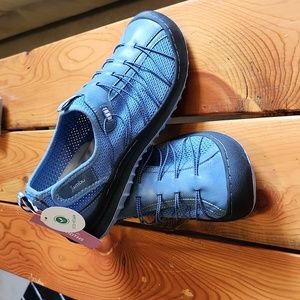 Jambu Spirit Too blue vegan trail shoe